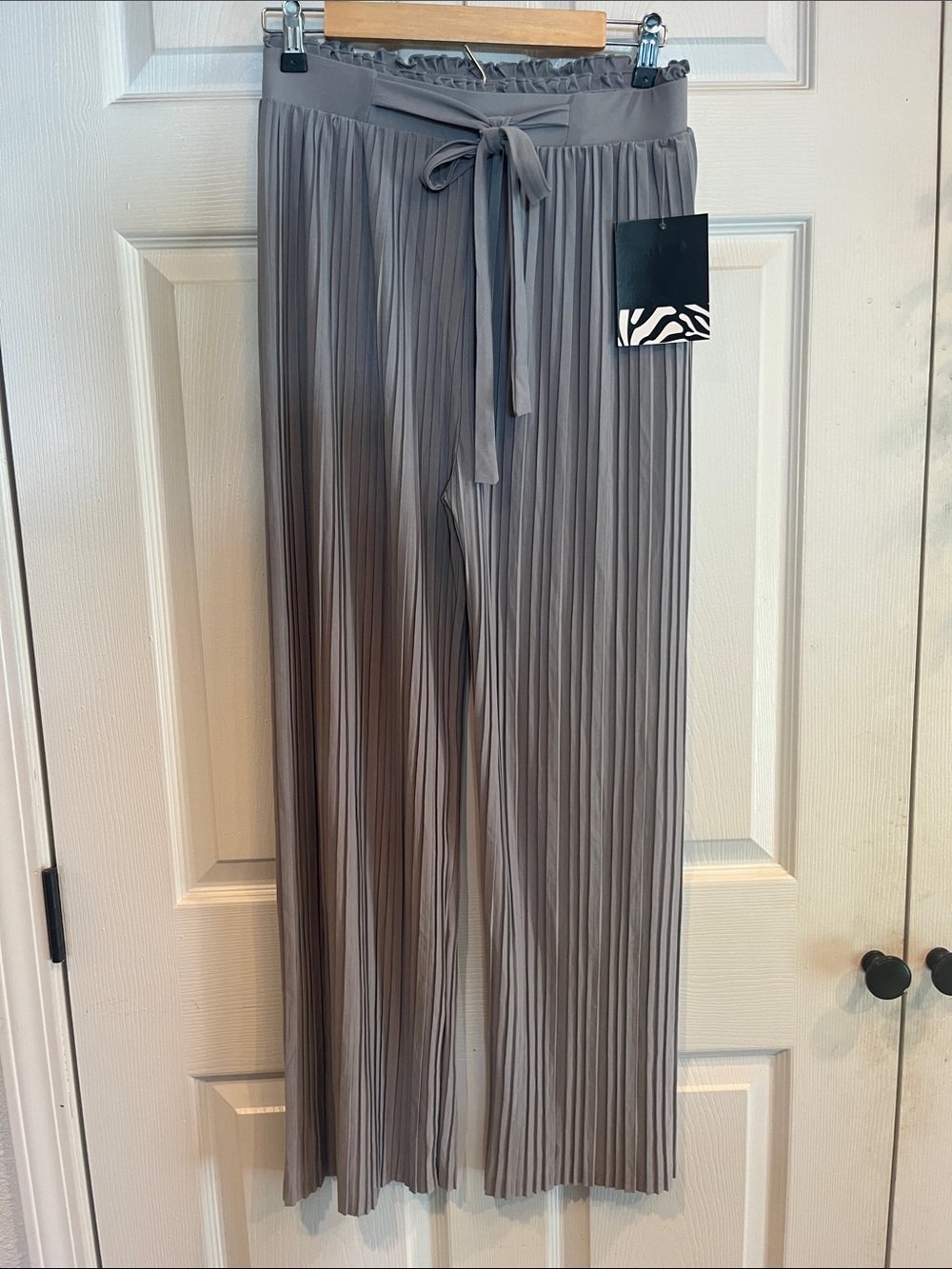 Soho Apparel Gray Pleated Wide-Leg Pants with Tie Waist